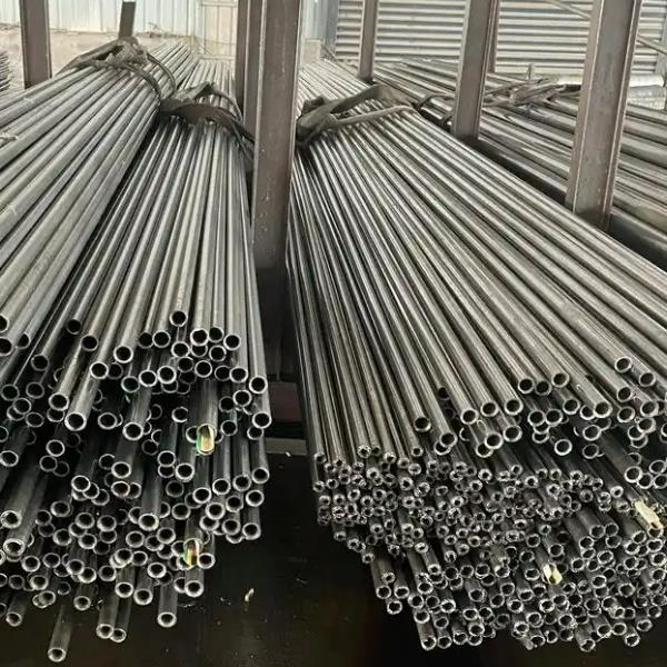 山東精密無(wú)縫鋼管現(xiàn)貨充足